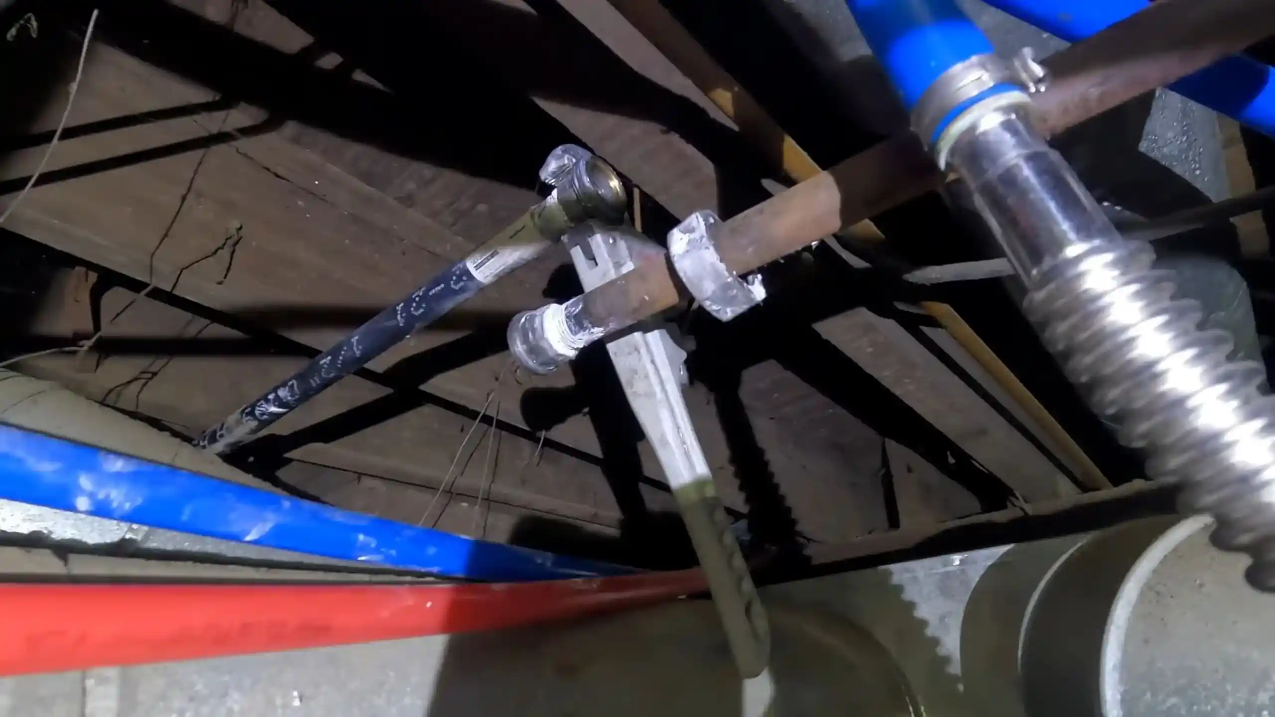 Gas line pressure test at insulated fittings in Chicago