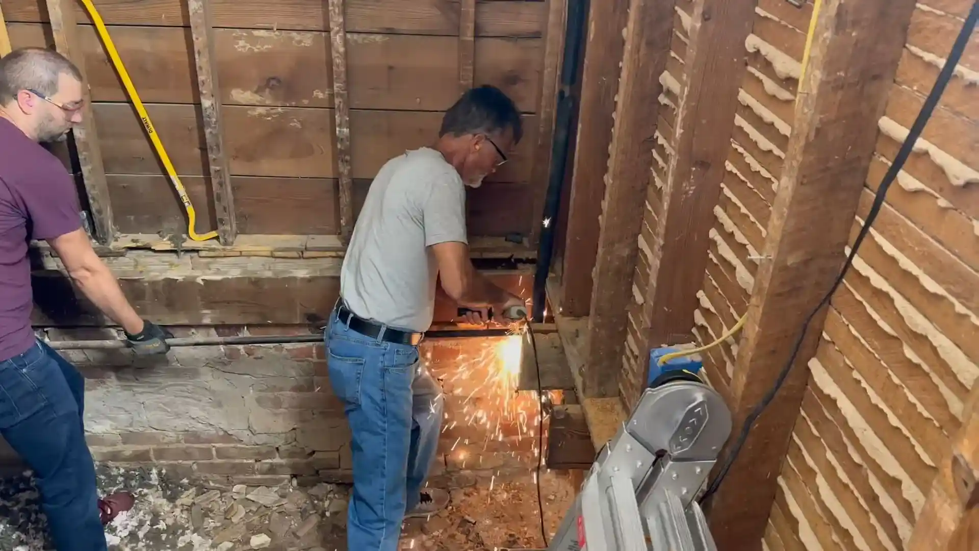 Controlled cutting of old gas pipe during a Chicago meter relocation